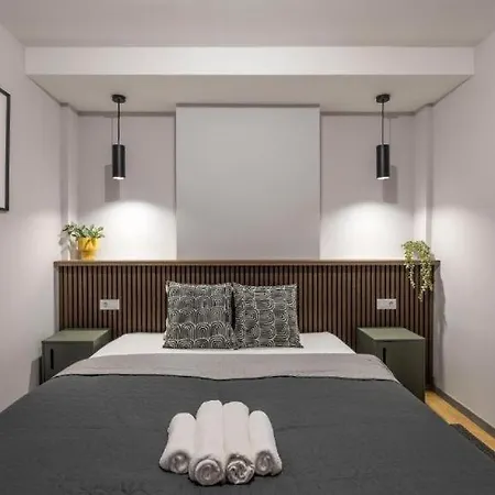 Exclusive Duplex With Balcony On Elisabeth St' アパート *